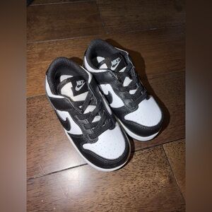 Toddler girl nike shoes